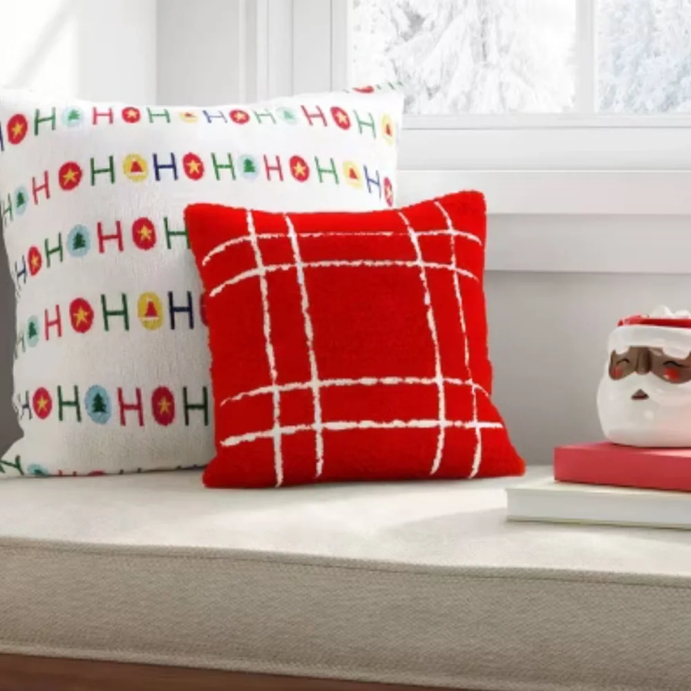 NWOT Wondershop Faux Shearling Plaid Christmas Square Throw Red/White Set of 3